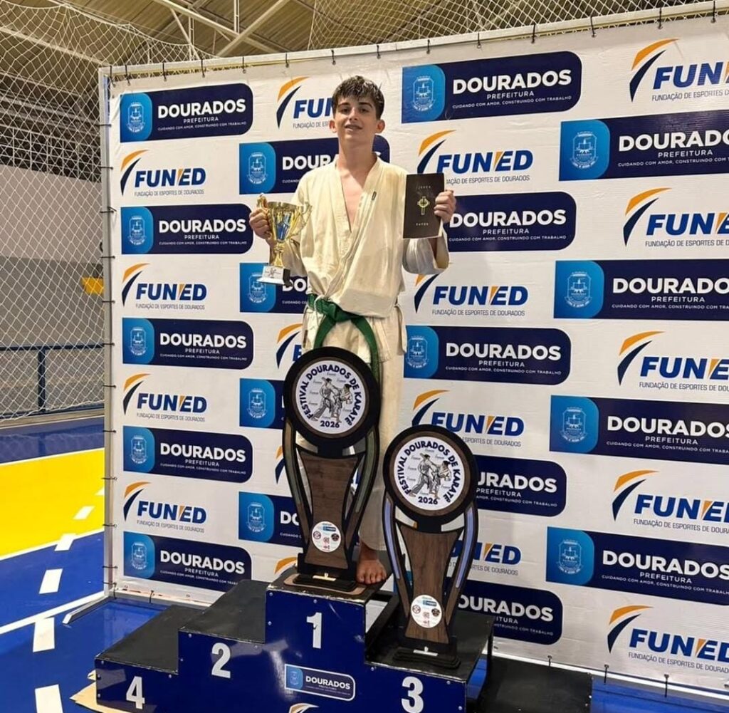 Festival de Karatê em Dourados reúne mais de 100 atletas no Ginásio Municipal