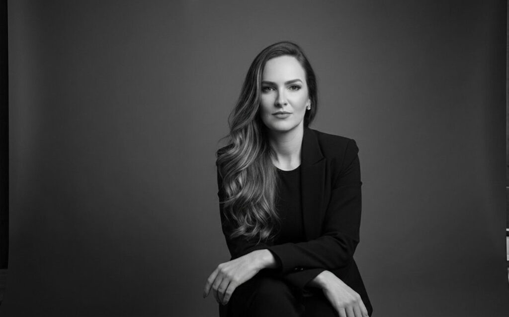 Stalking: Perseguição obsessiva faz vítimas mudarem rotina e acende alerta em MS