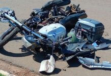 MS: motociclista da Sanesul fica gravemente ferida após colisão com caminhonete