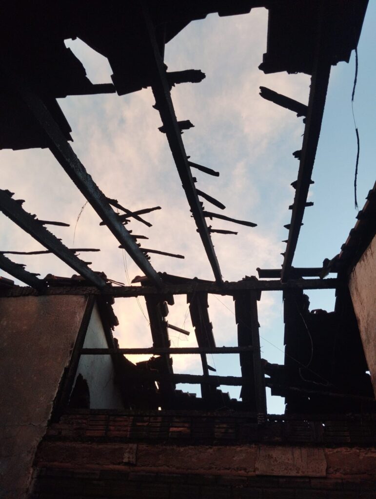 PM de folga age rápido e ajuda salvar vidas durante incêncio em Amambai