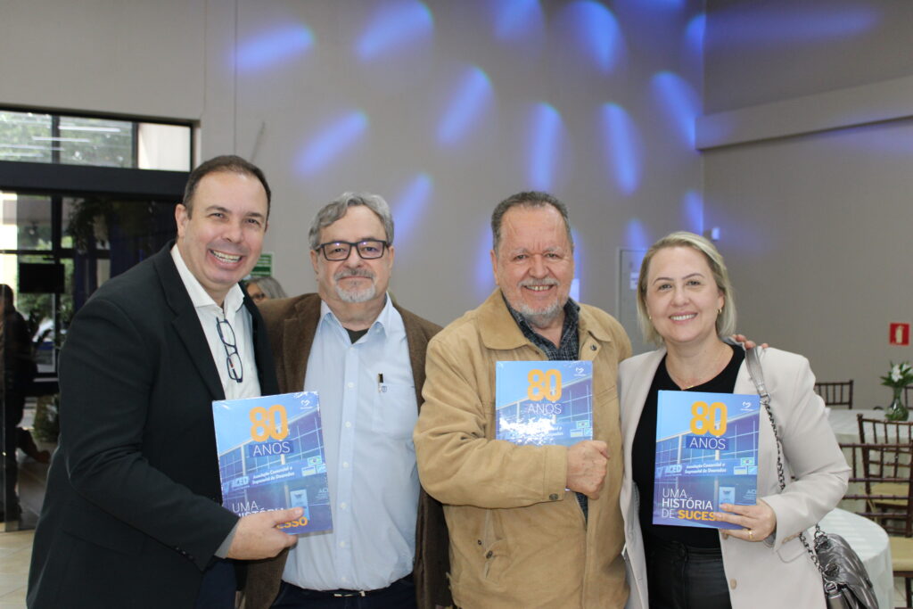 Com livro histórico, ACED abre atividades comemorativas dos 80 anos da entidade Com livro histórico, ACED abre atividades comemorativas dos 80 anos da entidade