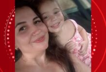Mãe e filha são encontradas mortas em carro submerso