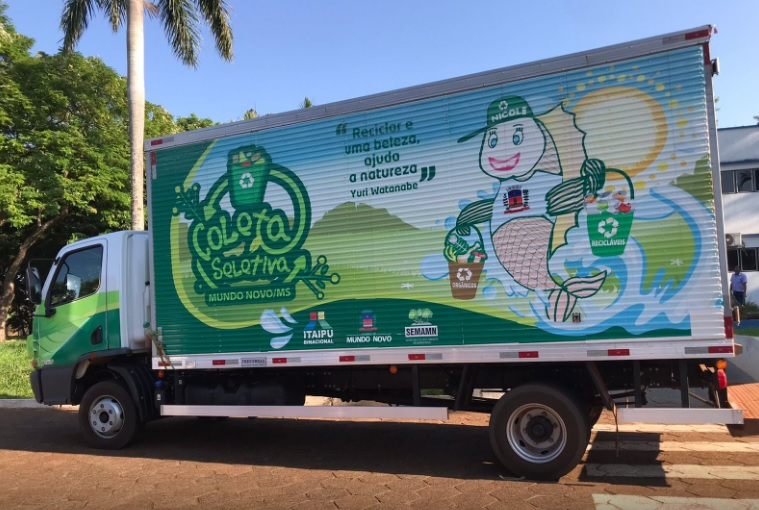 Na 2ª-feira, diretores da Itaipu e Vander entregam caminhão para os trabalhadores da coleta seletiva