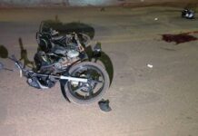 Jovem 'corta giro' de moto, foge da polícia e se acidenta após perder o controle em MS