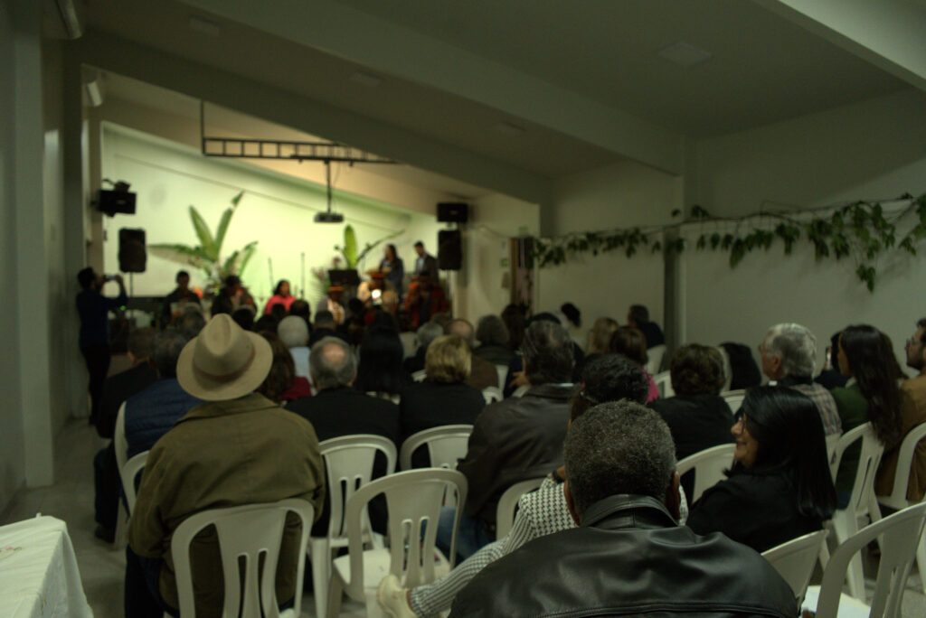 Veja álbum de fotos do lançamento do livro 'A Revolta da Natureza', de Ermínio Guedes Veja álbum de fotos do lançamento do livro 'A Revolta da Natureza', de Ermínio Guedes