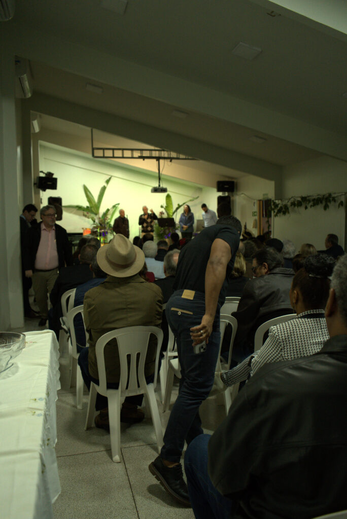 Veja álbum de fotos do lançamento do livro 'A Revolta da Natureza', de Ermínio Guedes Veja álbum de fotos do lançamento do livro 'A Revolta da Natureza', de Ermínio Guedes