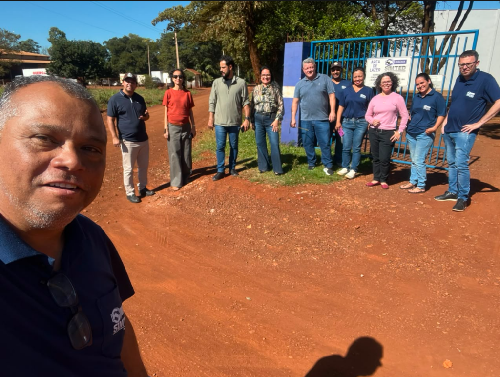 Dourados: Simted e Fetems debatem piso de 20 horas do magistério com Marçal Filho Dourados: Simted e Fetems debatem piso de 20 horas do magistério com Marçal Filho