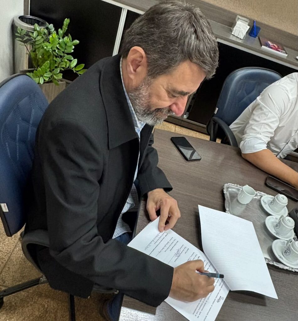 ACED assina repactuação do Pacto pela Inovação e reforça compromisso com desenvolvimento tecnológico ACED assina repactuação do Pacto pela Inovação e reforça compromisso com desenvolvimento tecnológico