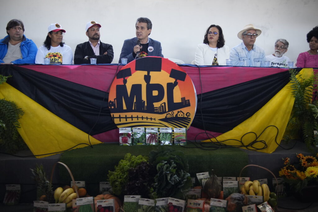 Gleice Jane defende agricultura familiar em audiência histórica no Acampamento Zumbi dos Palmares Gleice Jane defende agricultura familiar em audiência histórica no Acampamento Zumbi dos Palmares