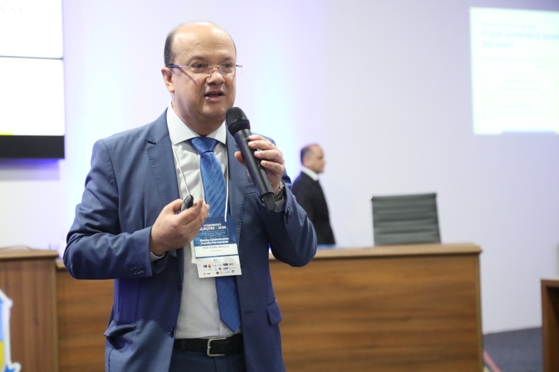 Direito eleitoral, liderança e IA são destaques em congresso na Câmara Direito eleitoral, liderança e IA são destaques em congresso na Câmara