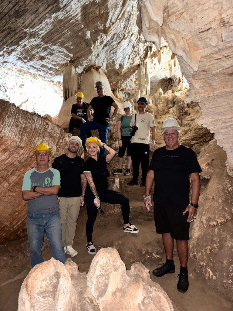 Folha de Dourados participa de press trip e mergulha no ecoturismo de Bonito