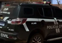 Homem tenta jogar médico de janela de prédio, ataca policiais e morre após passar mal