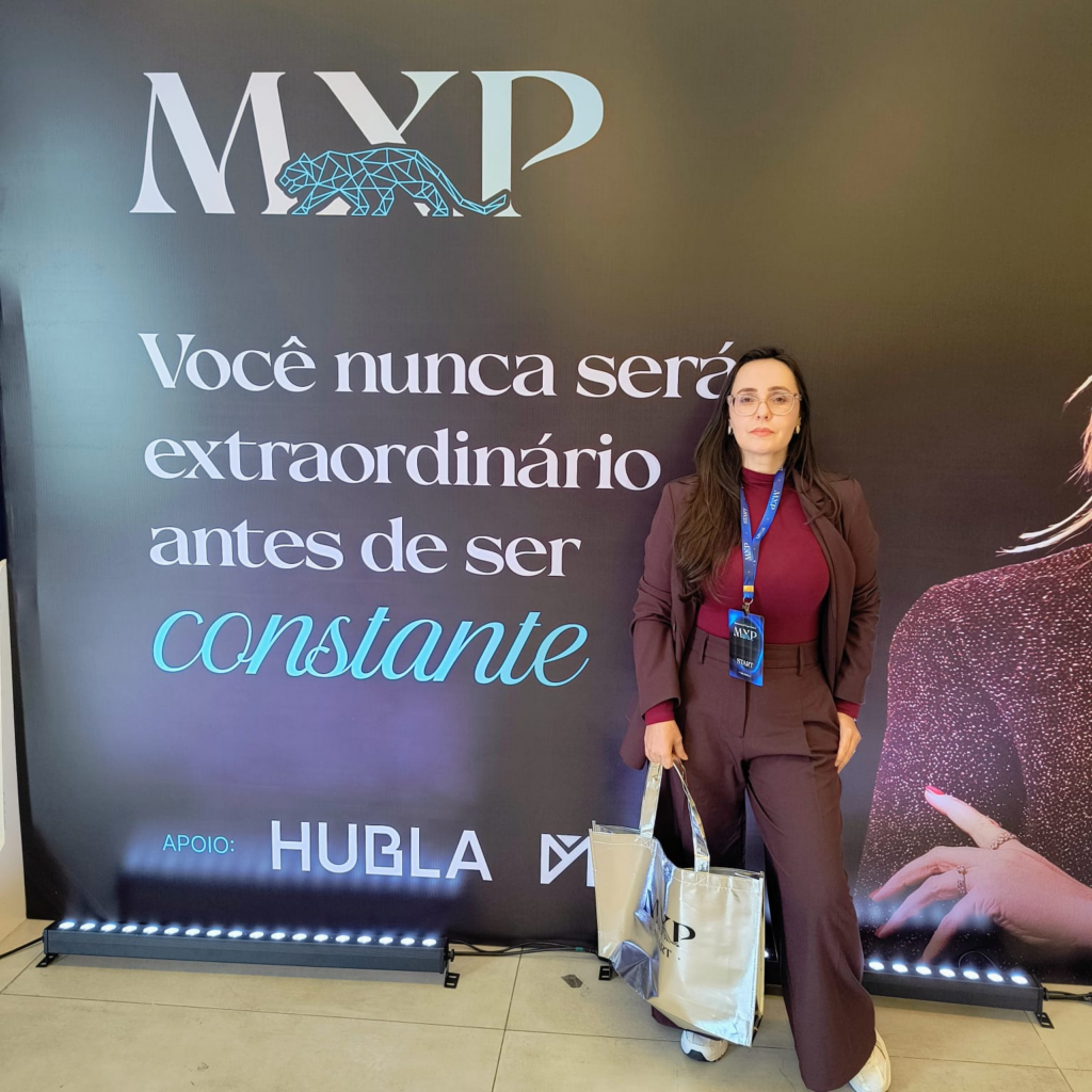 A trajetória multifacetada de Marcia Brito, que em breve estreia na Folha de Dourados A trajetória multifacetada de Marcia Brito, que em breve estreia na Folha de Dourados