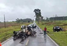 Fronteira: Casal morre após carro aquaplanar em rodovia e bater contra caminhonete