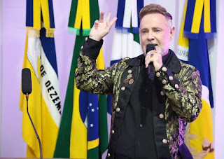 Academia de Letras do Brasil – Dourados homenageia Willian Girassol pelo Título de Cidadão Douradense Academia de Letras do Brasil – Dourados homenageia Willian Girassol pelo Título de Cidadão Douradense