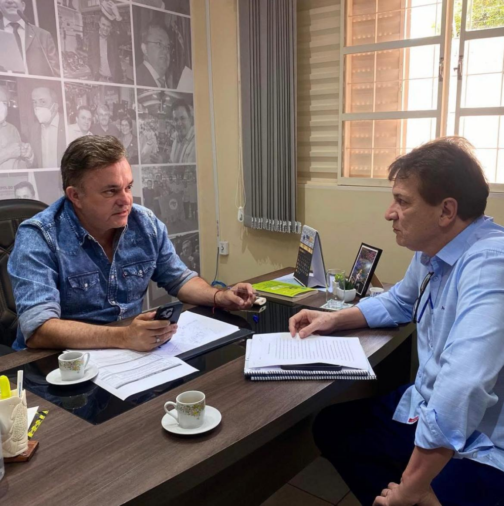Vander e Fábio crescem e alavancam candidatura de Sandro a deputado federal Vander e Fábio crescem e alavancam candidatura de Sandro a deputado federal
