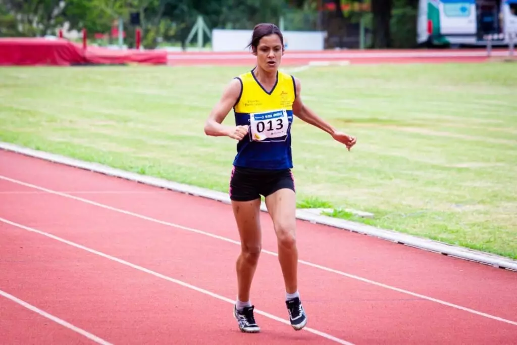 Douradense Daiane Mailan volta a brilhar em competição nacional: dois ouros em Londrina Douradense Daiane Mailan volta a brilhar em competição nacional: dois ouros em Londrina