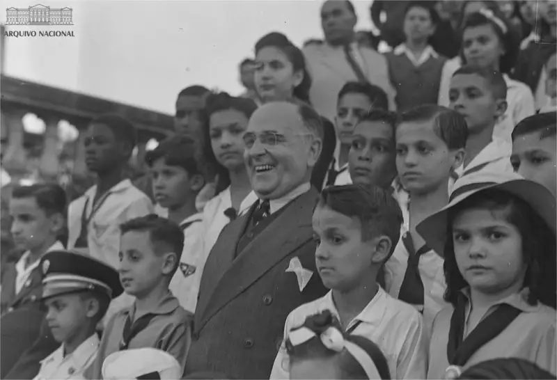 CLT faz 80 anos: o que mudou e pode mudar no Brasil da informalidade e aplicativos