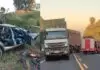 MS: motorista fica gravemente ferido após batida entre carro e carreta em rodovia