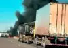 MS: carreta-tanque tomba, pega fogo e interdita completamente em rodovia; assista
