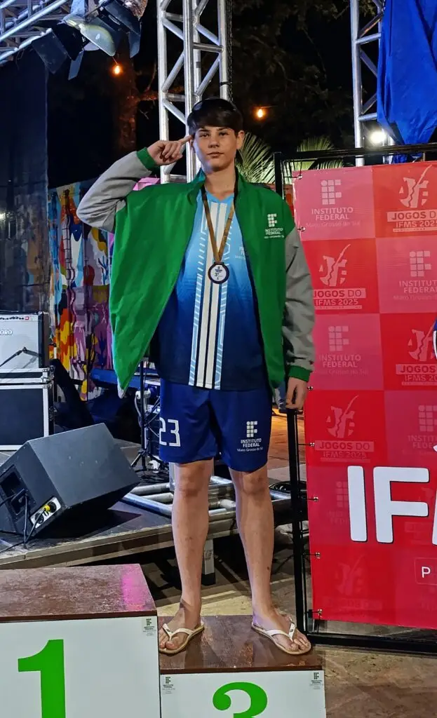 Jovens atletas do IFMS Dourados conquistam 15 medalhas em jogos estaduais Jovens atletas do IFMS Dourados conquistam 15 medalhas em jogos estaduais