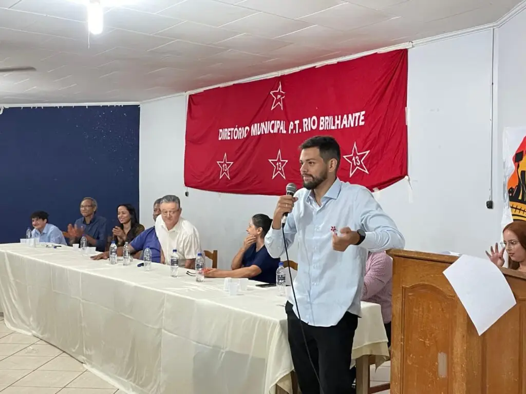 Rio Brilhante: acadêmico de 21 anos, Vitor Alegre, assume a presidência do PT
