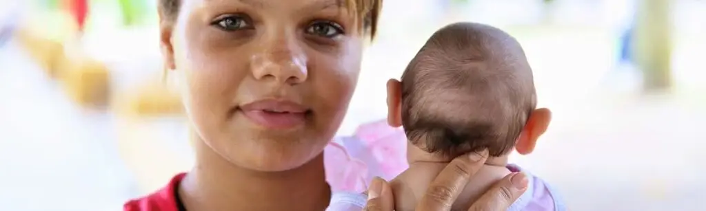 Zika: 10 anos depois, mães lutam por sobrevivência e país vive a incerteza de novos surtos