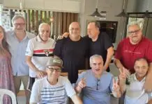 Confraternização: Ricardo Ojeda reúne amigos da imprensa na residência do casal Coca