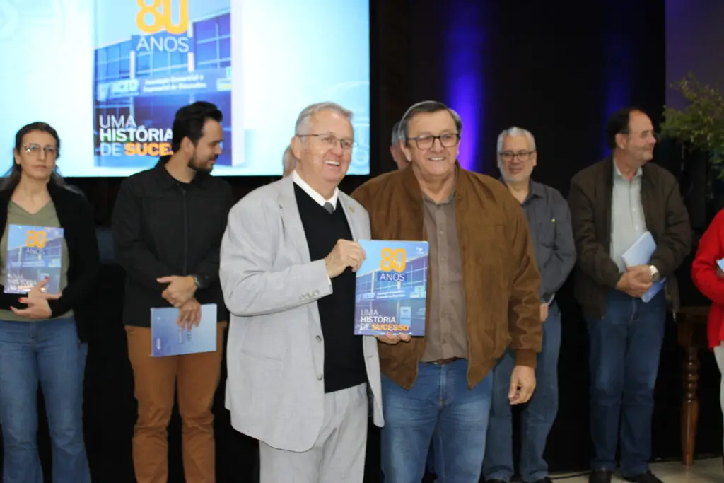 Com livro histórico, ACED abre atividades comemorativas dos 80 anos da entidade Com livro histórico, ACED abre atividades comemorativas dos 80 anos da entidade