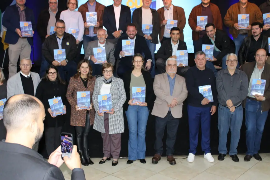 Com livro histórico, ACED abre atividades comemorativas dos 80 anos da entidade Com livro histórico, ACED abre atividades comemorativas dos 80 anos da entidade