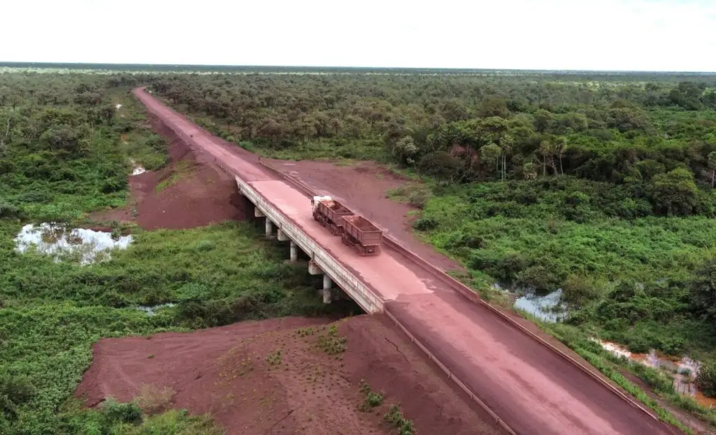 Progresso & Retrocesso: Impactos negativos da atividade mineral provocam até o nome de Porto Esperança