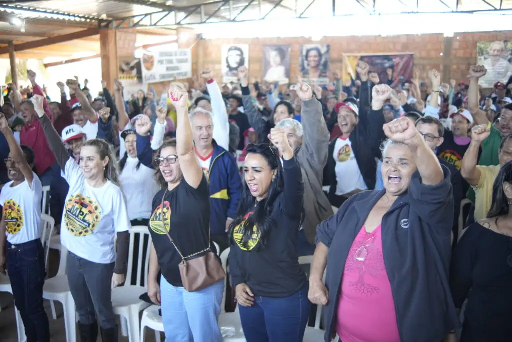Gleice Jane defende agricultura familiar em audiência histórica no Acampamento Zumbi dos Palmares Gleice Jane defende agricultura familiar em audiência histórica no Acampamento Zumbi dos Palmares