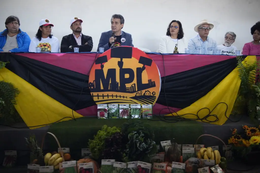 Gleice Jane defende agricultura familiar em audiência histórica no Acampamento Zumbi dos Palmares Gleice Jane defende agricultura familiar em audiência histórica no Acampamento Zumbi dos Palmares