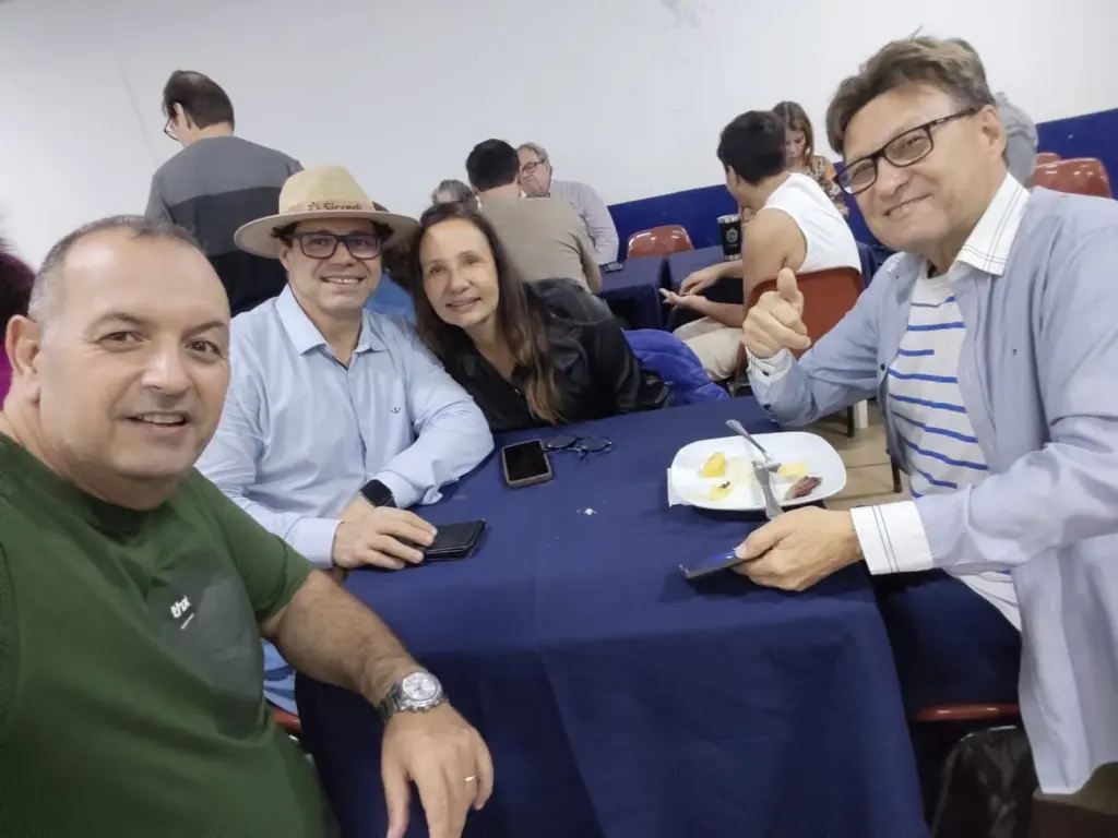 Sinjorgran empossa, na Seleta, nova diretoria presidida por Fabiane Dorta Sinjorgran empossa, na Seleta, nova diretoria presidida por Fabiane Dorta