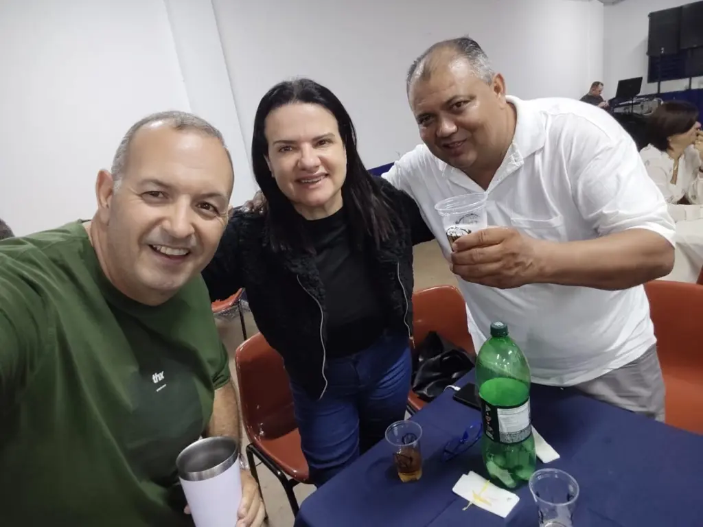 Sinjorgran empossa, na Seleta, nova diretoria presidida por Fabiane Dorta Sinjorgran empossa, na Seleta, nova diretoria presidida por Fabiane Dorta