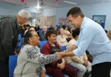 Idosos aprendem a agir em casos de engasgo, infarto e AVC em Dourados