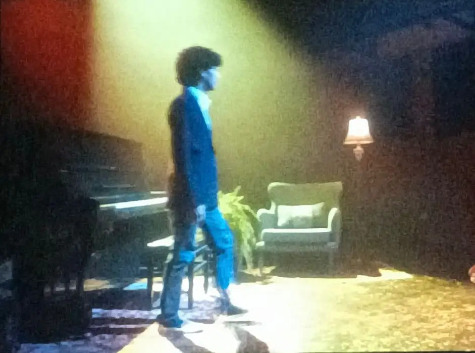 Noite de Gala no Casulo: João Martinelli lança 'Maquiagem' com casa cheia