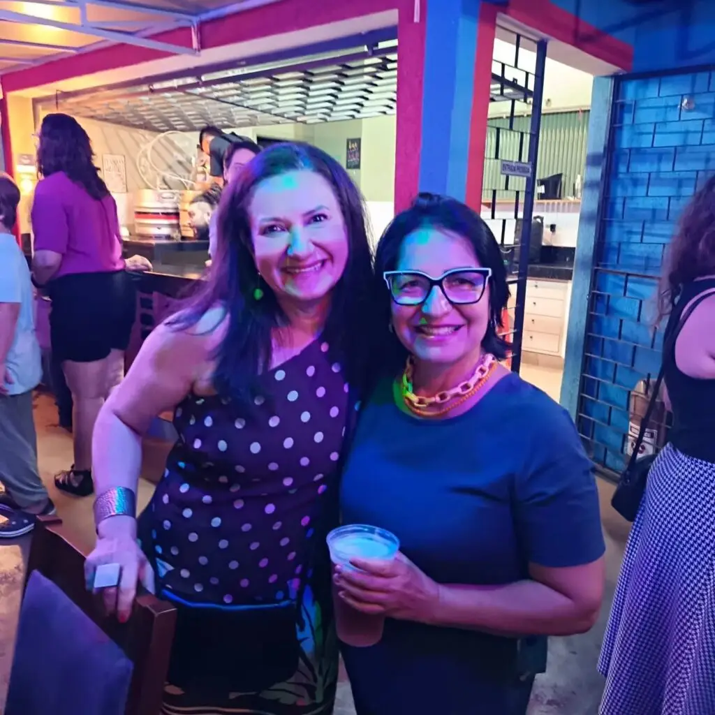 Noite de Gala no Casulo: João Martinelli lança 'Maquiagem' com casa cheia